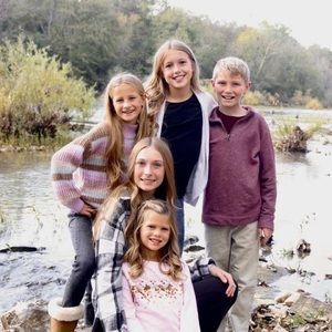 Meet your Posher, Dana